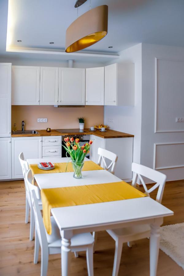 Cozy Apartment In The Downtown ジュール エクステリア 写真