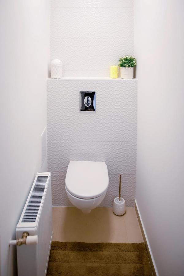 Cozy Apartment In The Downtown ジュール エクステリア 写真